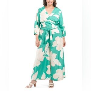 US TOGETHER | 2pc Plus Crepe Floral Set Size 2X
